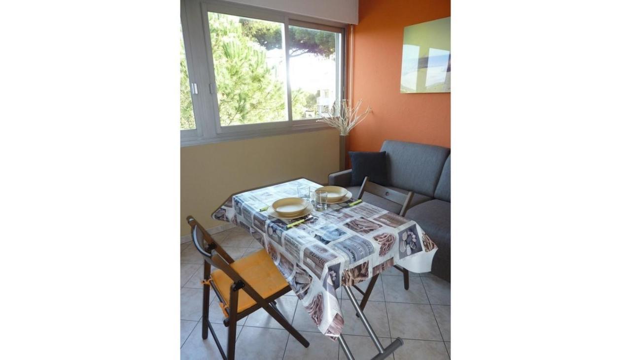 Studio Proche Port Et Plages, Piscine Hyeres Exterior photo